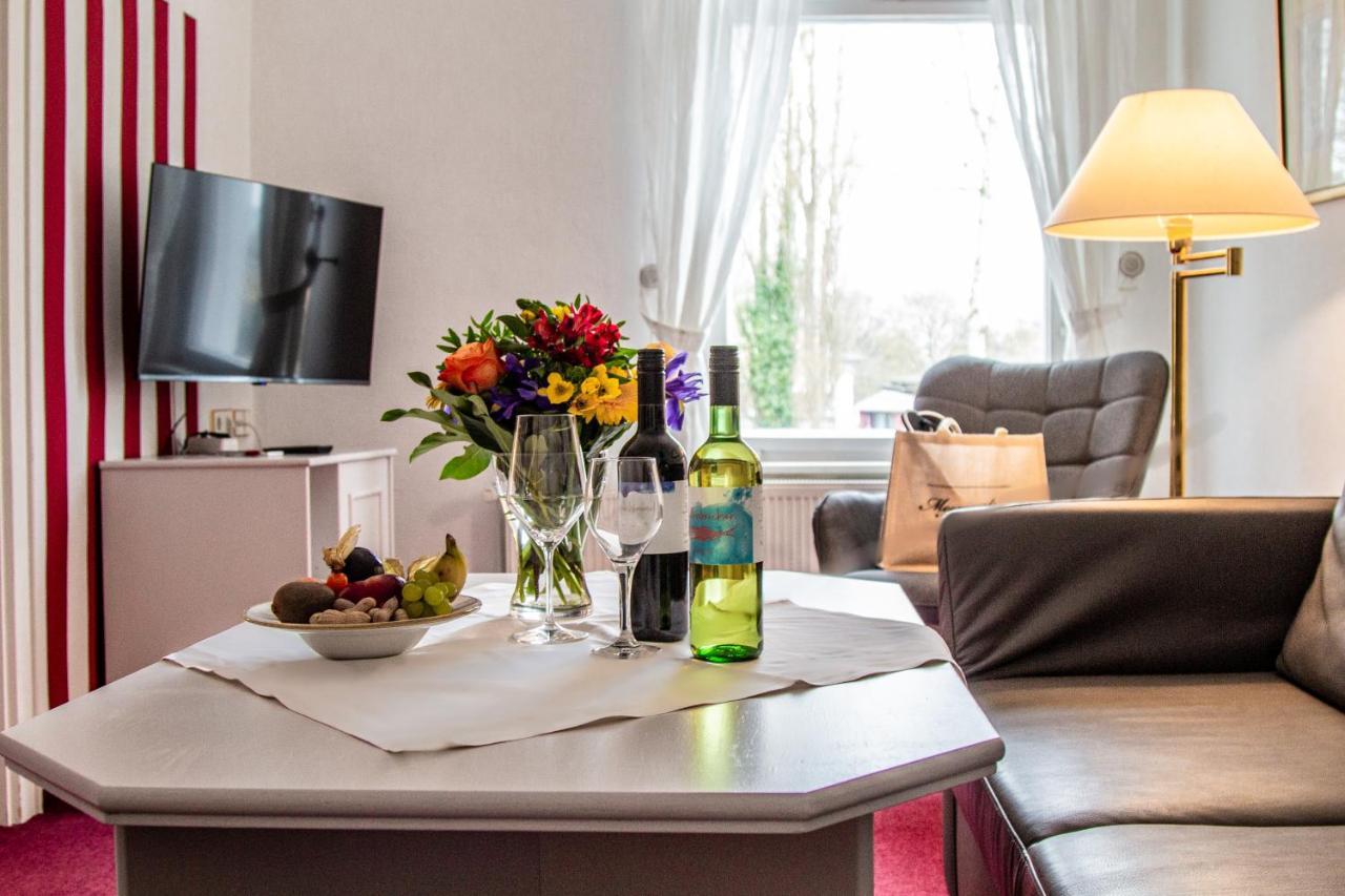 Meeressterne Hotel Weisses Schloss Heringsdorf  Bagian luar foto